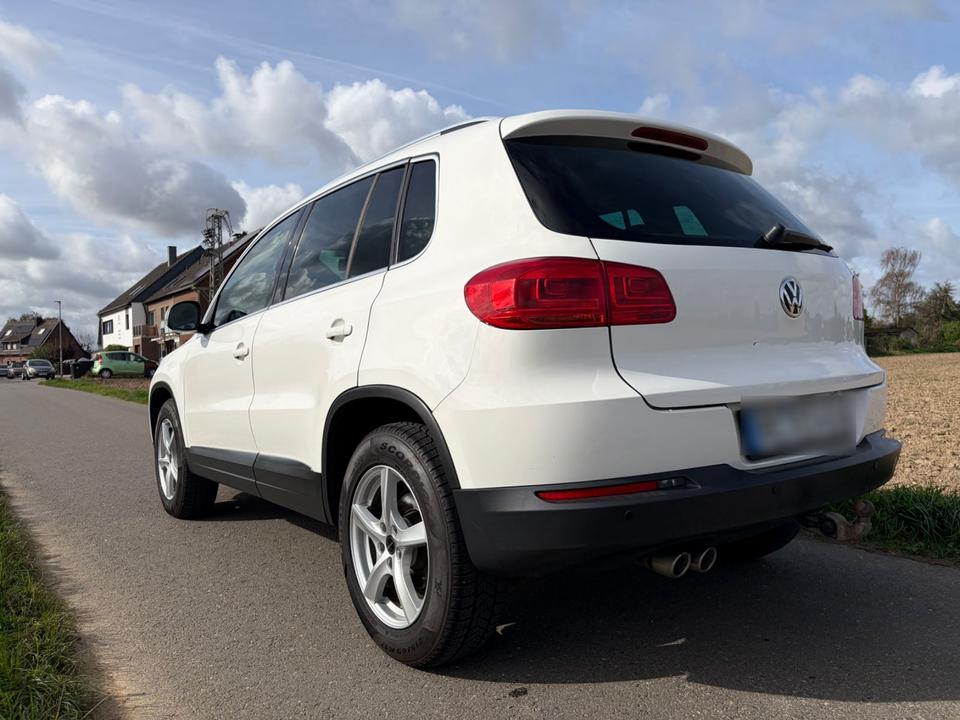 Volkswagen Tiguan 2011 — photo 6