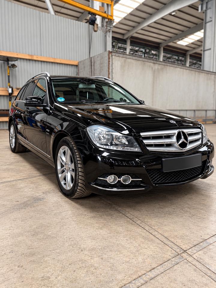 Mercedes Benz C 220 2011 — photo 5