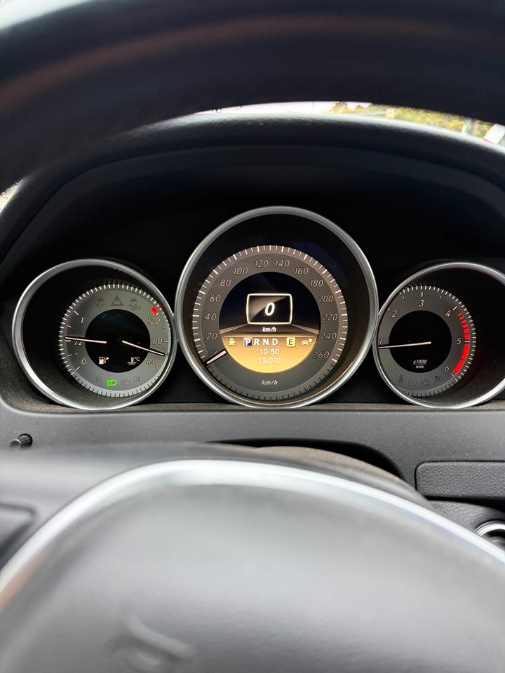 Mercedes Benz C 220 2011 — photo 8