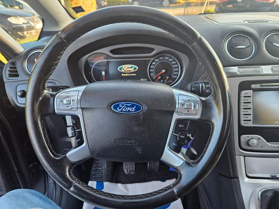 Ford S-Max 2009 — photo 11