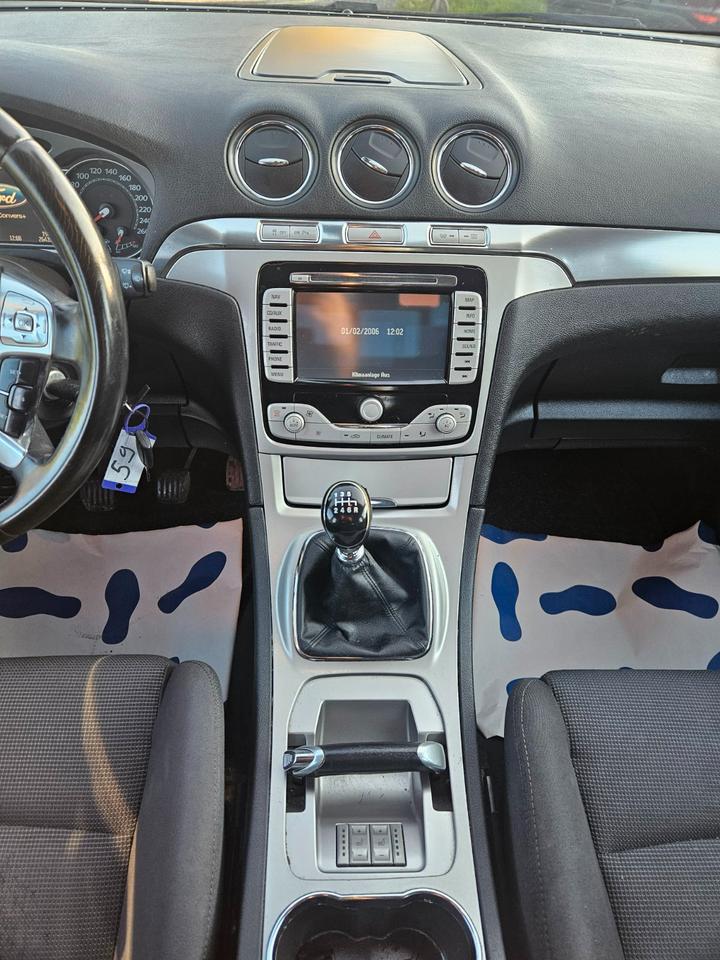 Ford S-Max 2009 — photo 9