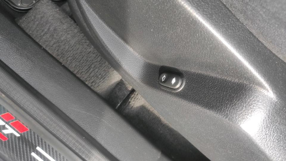 Ford S-Max 2011 — photo 5