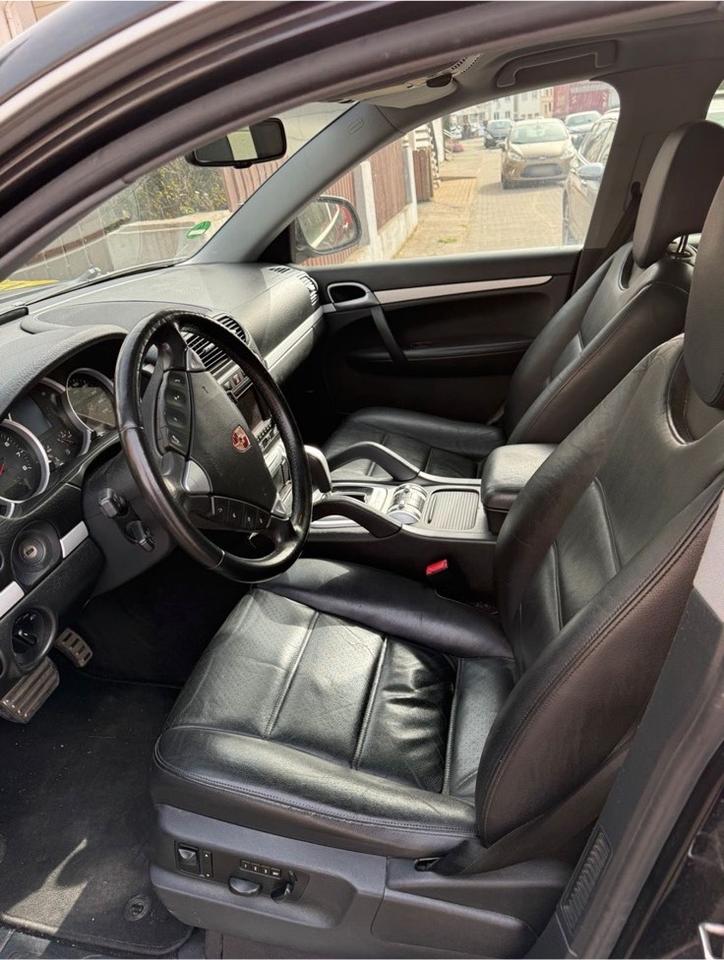 Porsche Cayenne 2004 — photo 5