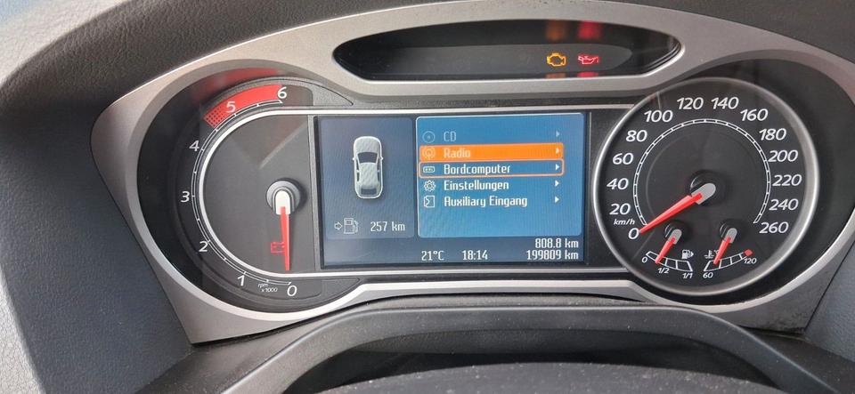 Ford S-Max 2009 — photo 14