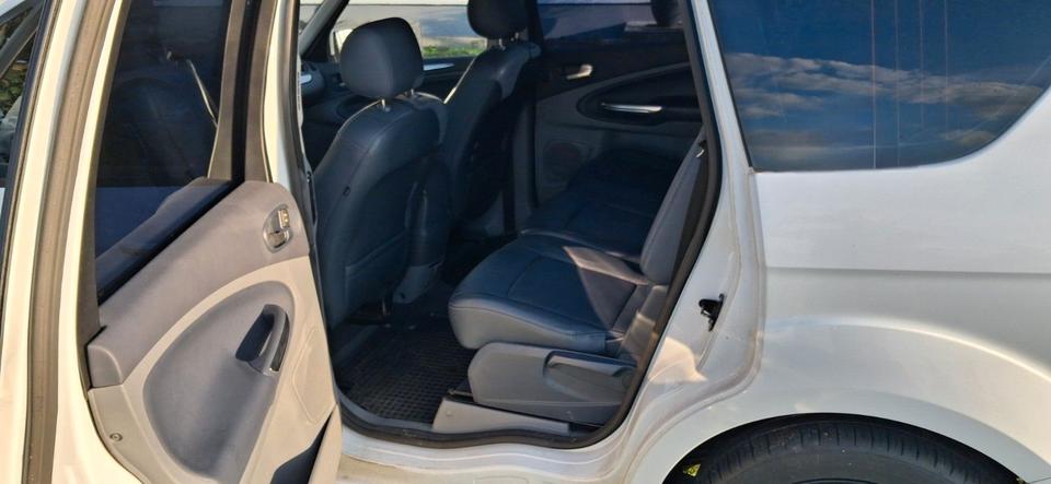 Ford S-Max 2009 — photo 6