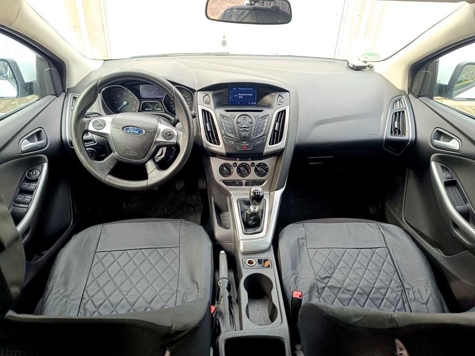 Ford Focus 2011 — photo 5