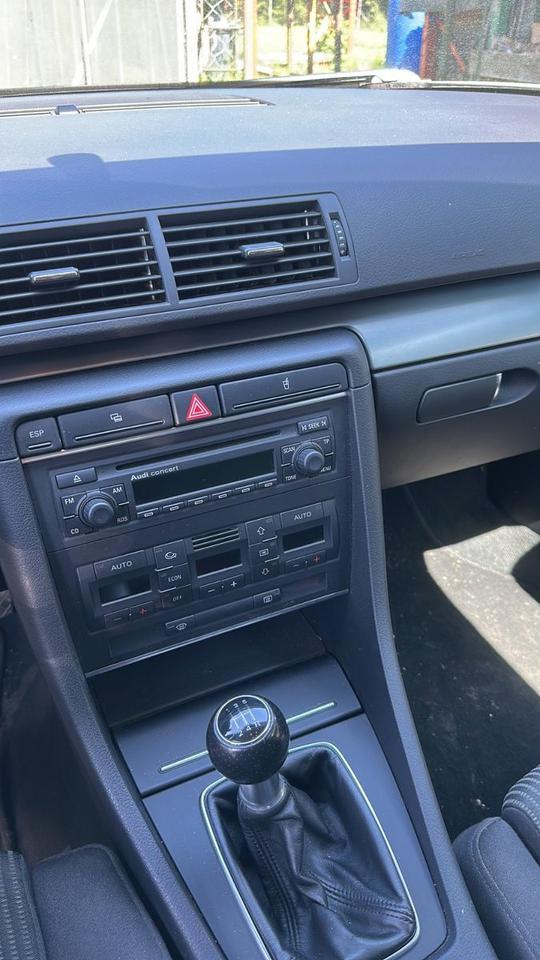 Audi A4 2005 — photo 8