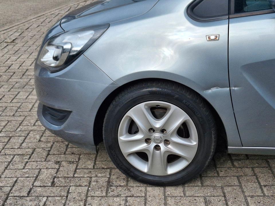 Opel Meriva 2014 — photo 11
