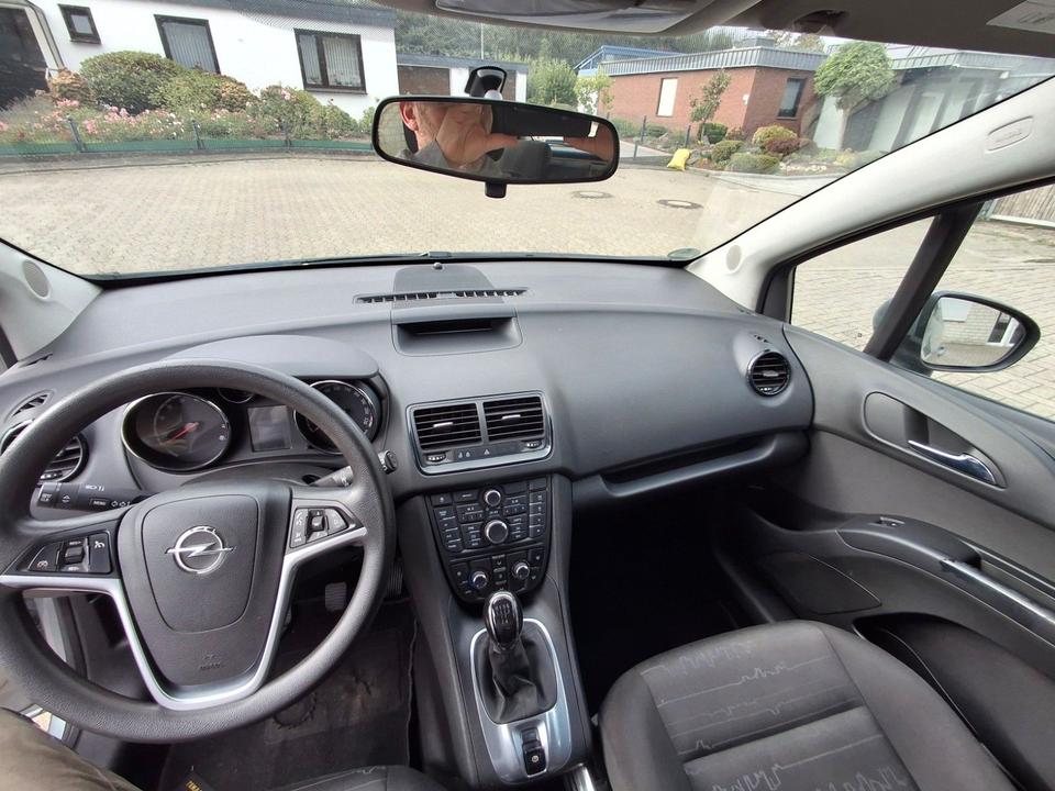 Opel Meriva 2014 — photo 13