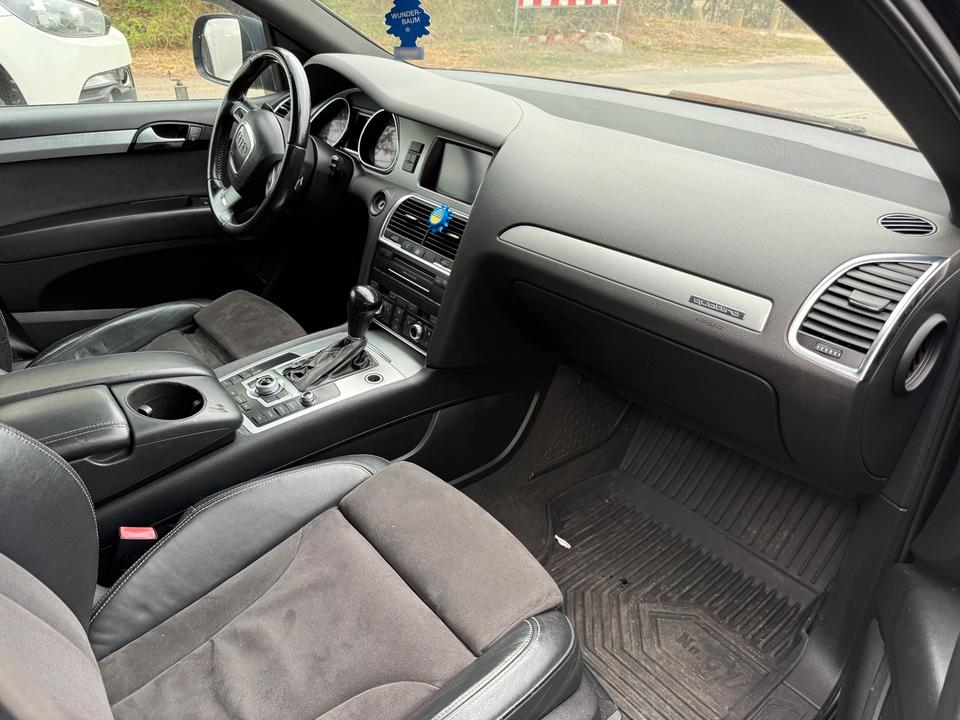 Audi Q7 2009 — photo 8