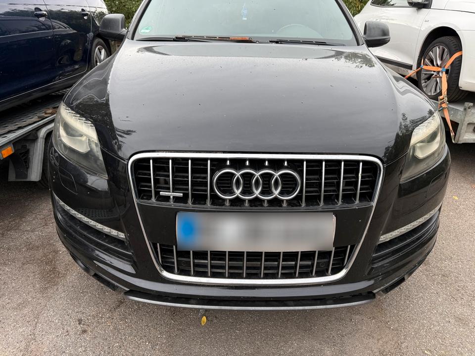 Audi Q7 2009 — photo 9