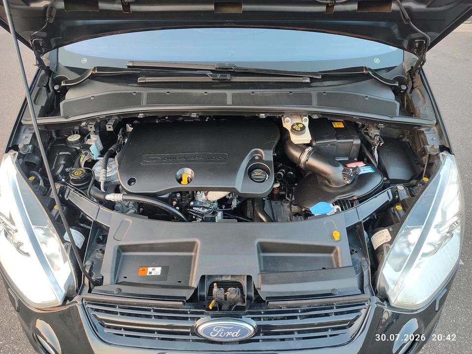 Ford S-Max 2012 — photo 13