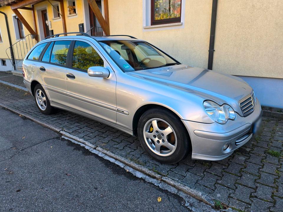 Mercedes Benz C 220 2004 — photo 10