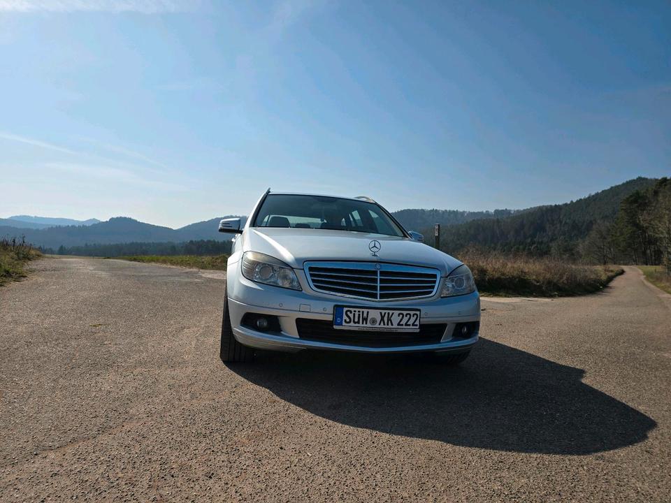 Mercedes Benz C 220 2008 — rear view