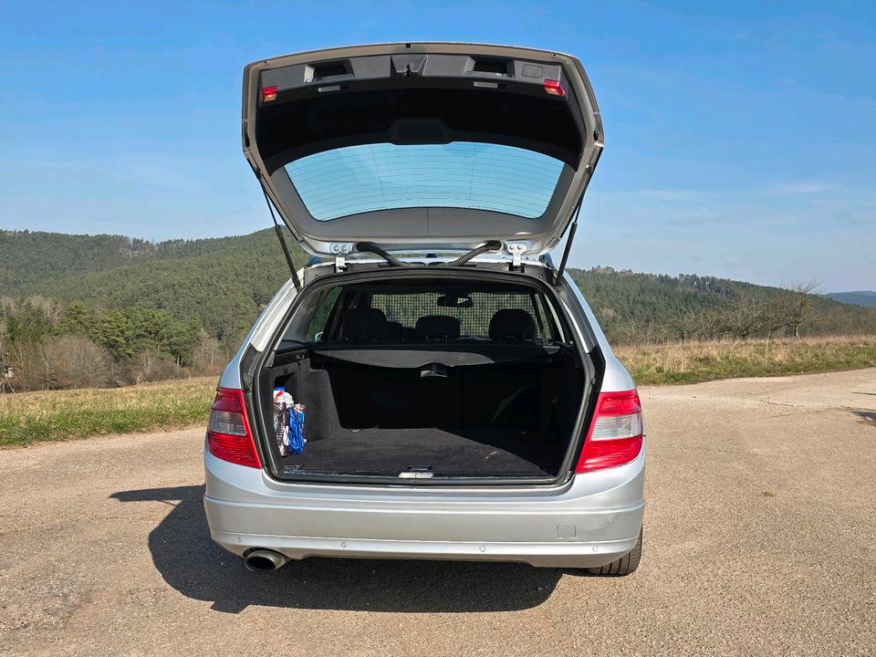 Mercedes Benz C 220 2008 — photo 6