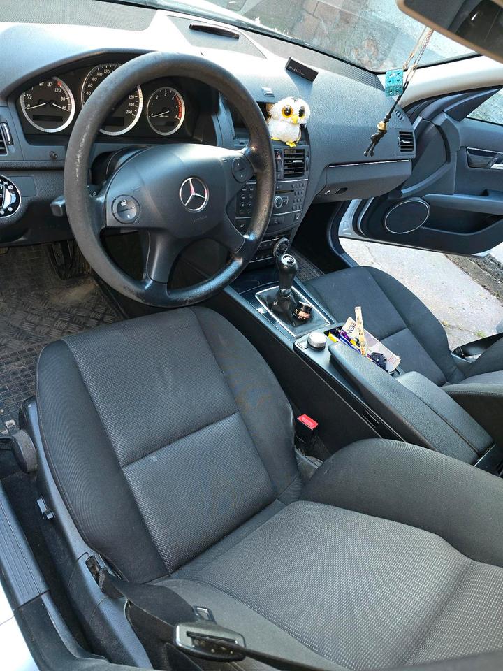 Mercedes Benz C 220 2008 — photo 8