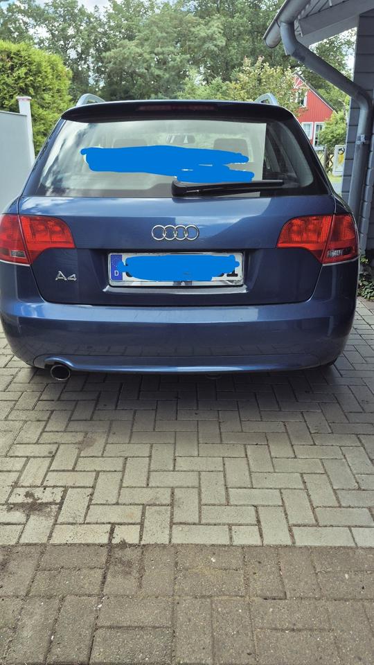 Audi A4 2007 — rear view