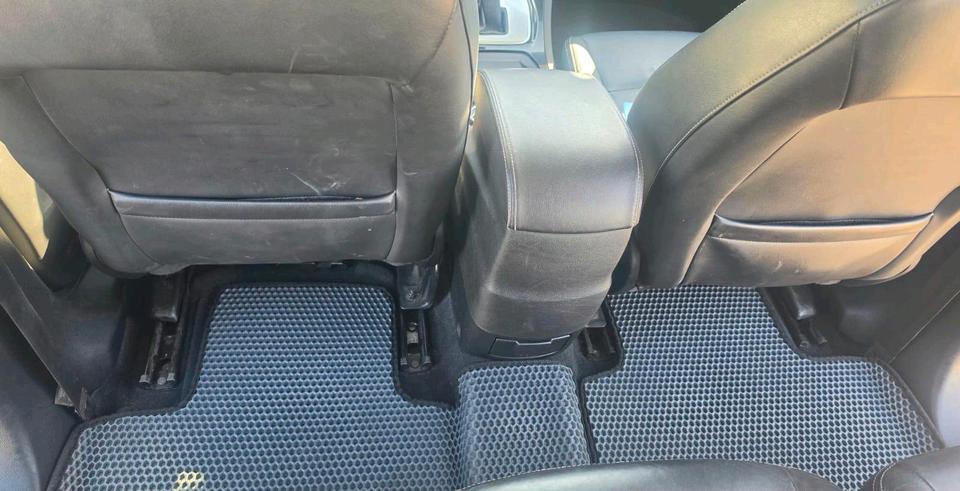 Ford S-Max 2014 — photo 10