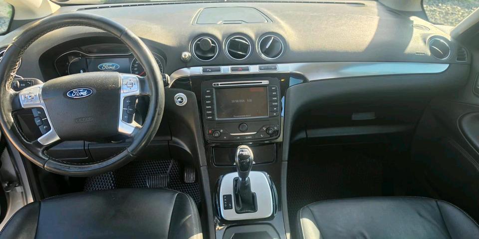 Ford S-Max 2014 — engine