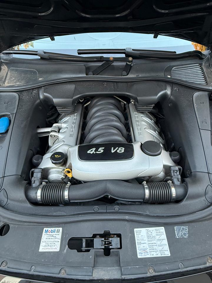 Porsche Cayenne 2005 — photo 12