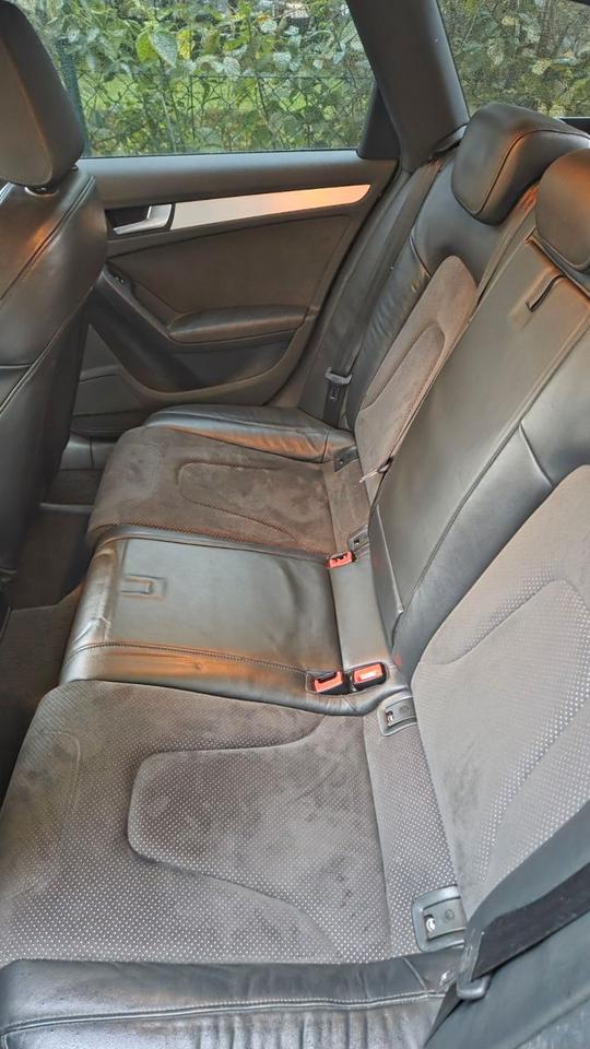 Audi A4 2011 — photo 13