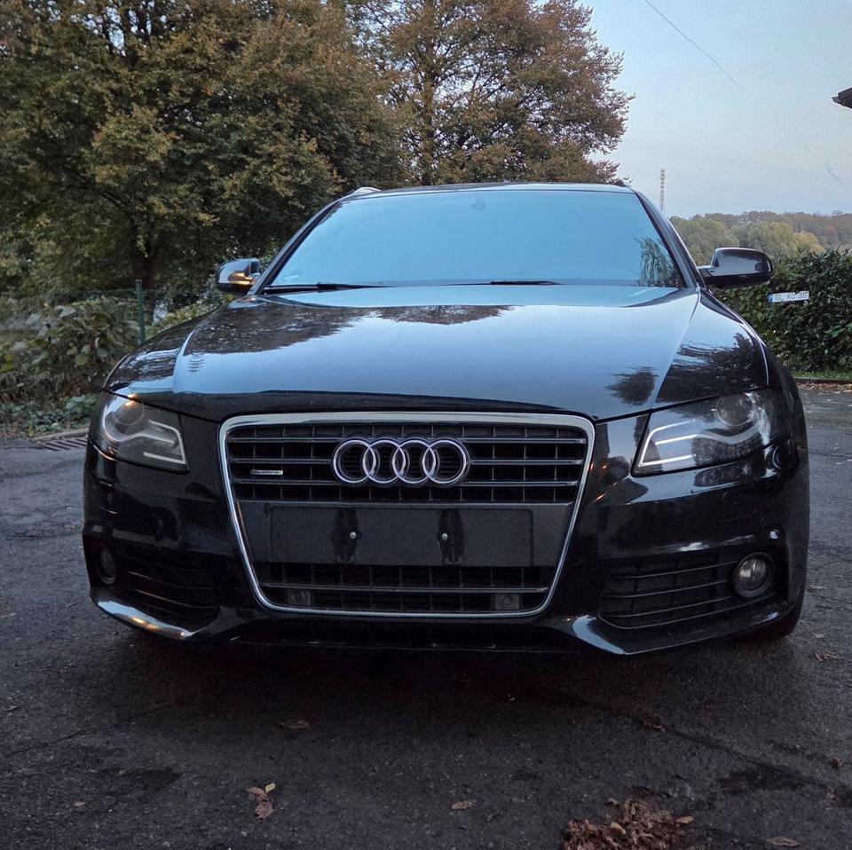 Audi A4 2011 — photo 7