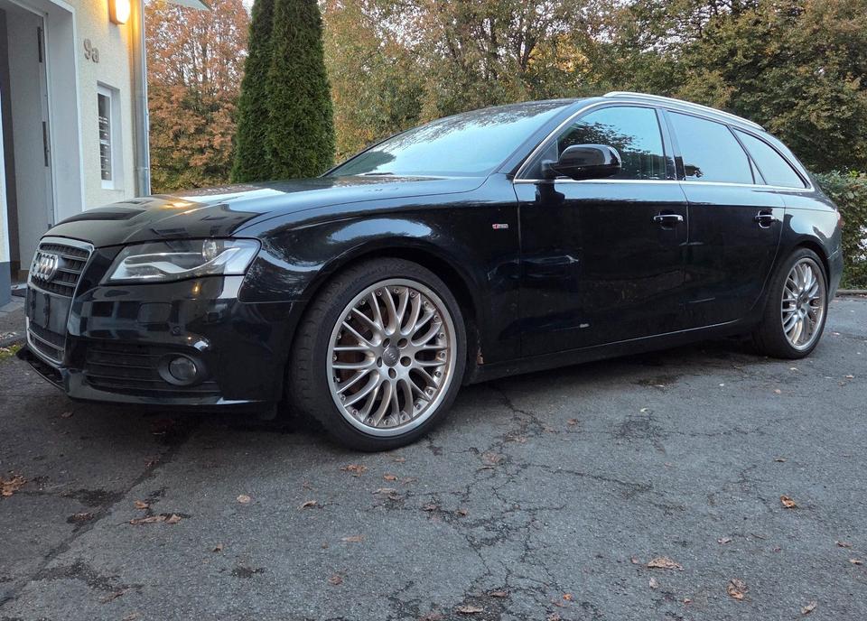 Audi A4 2011 — photo 8