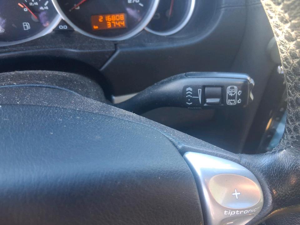 Porsche Cayenne 2007 — interior