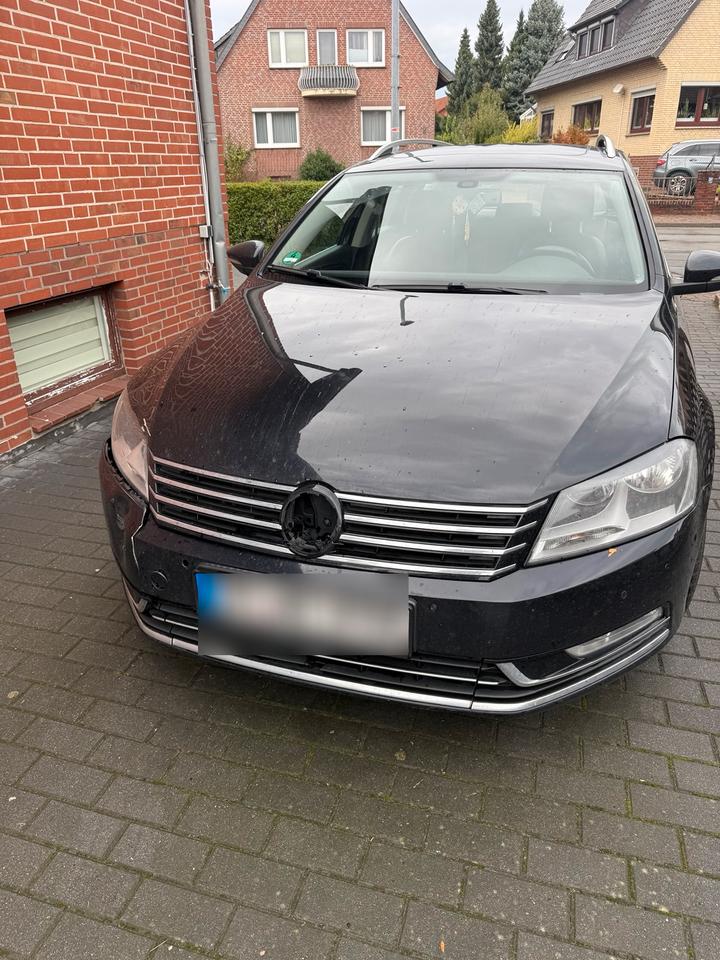 Volkswagen Passat Variant 2013 — rear view