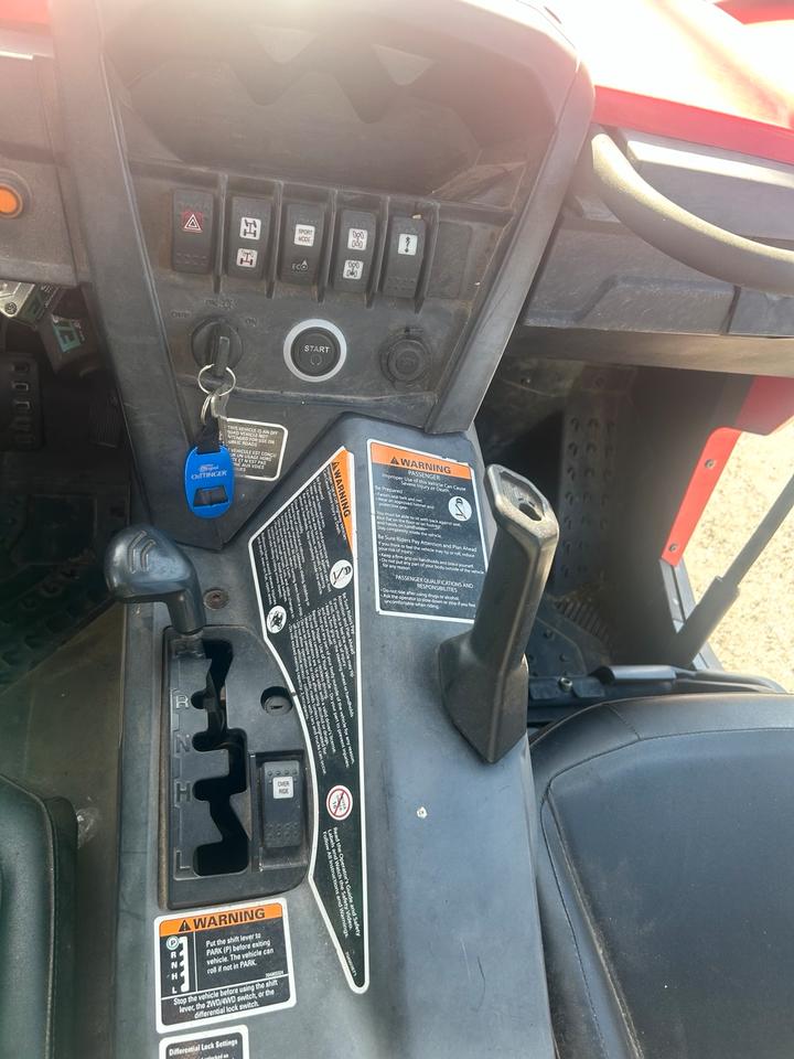 Weitere Motorräder Can am Commander 800 2015 — photo 10