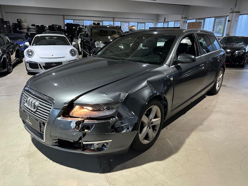 Audi A6 2006 — вигляд ззаду
