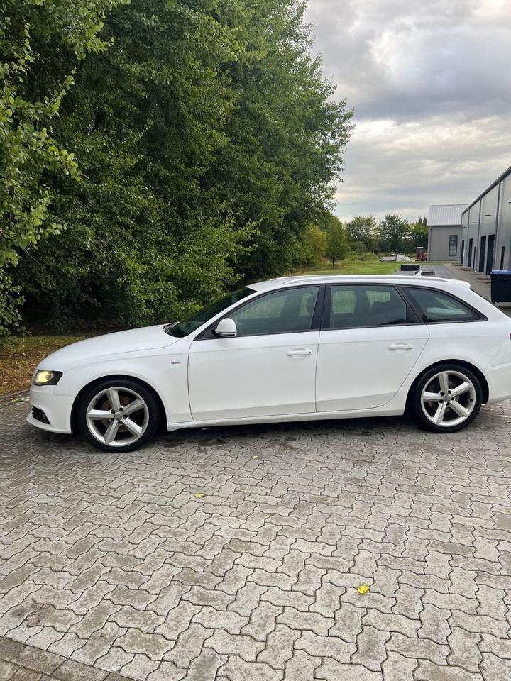 Audi A4 2008 — rear view