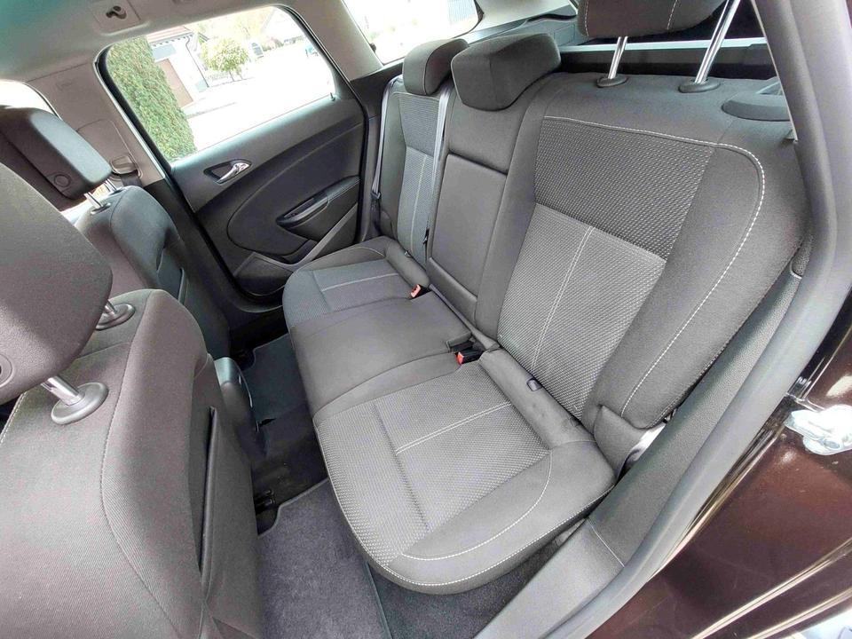 Opel Astra 2015 — photo 5