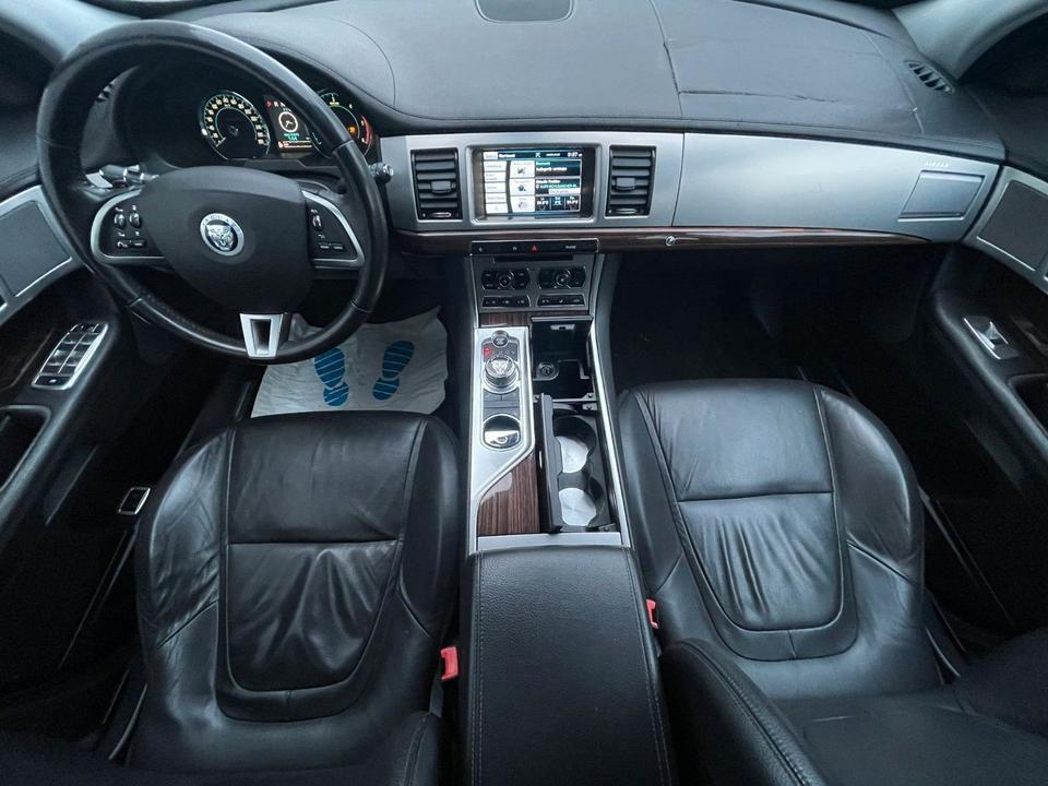 Jaguar XF 2014 — photo 15