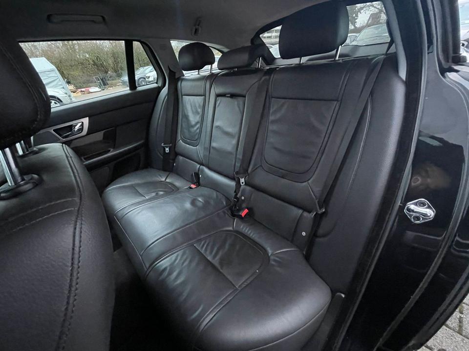 Jaguar XF 2014 — photo 22