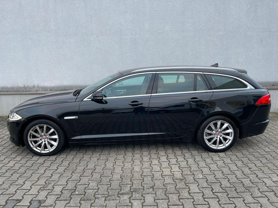 Jaguar XF 2014 — photo 9