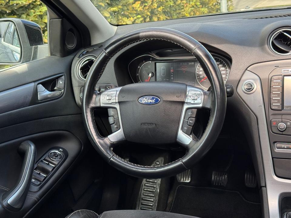 Ford Mondeo 2013 — photo 12