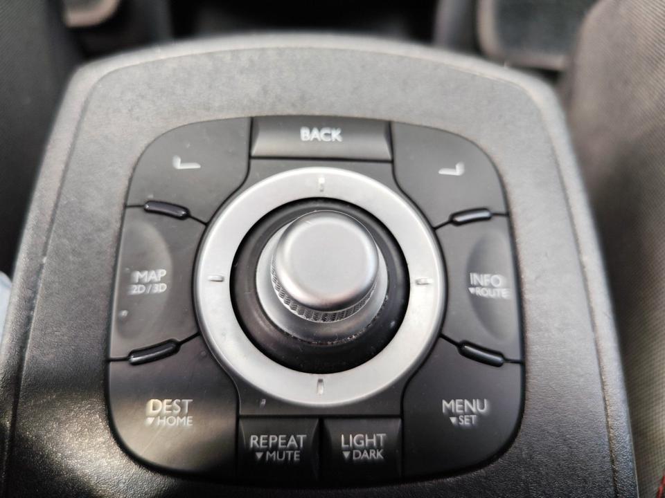 Renault Grand Scenic 2013 — photo 14