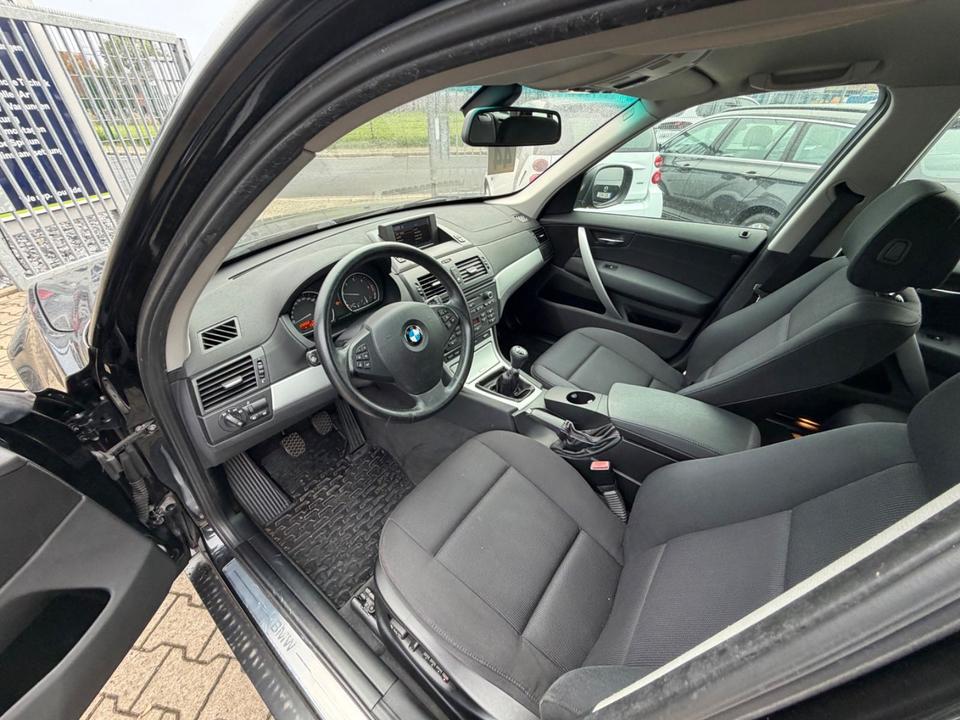 BMW X3 2010 — photo 11