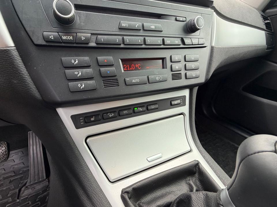 BMW X3 2010 — photo 16