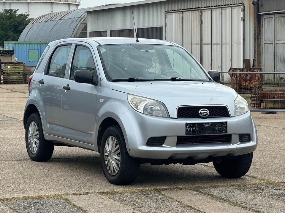 Daihatsu Terios 2006 — rear view