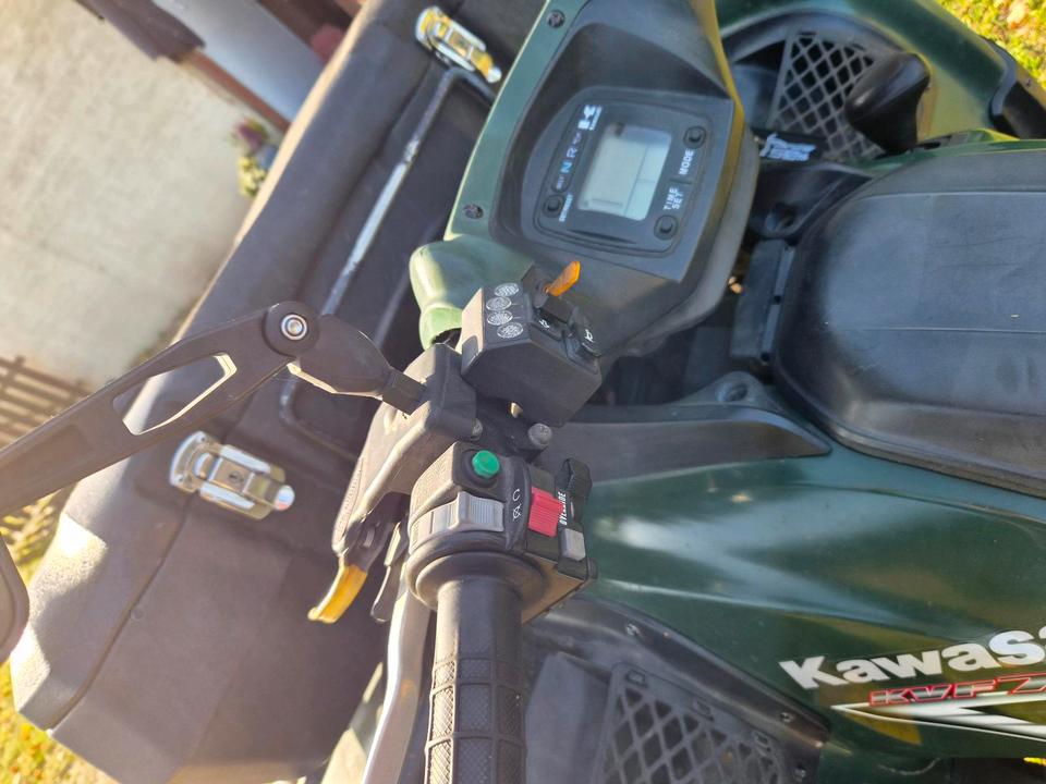 Kawasaki Gelöscht • Verkauf kawasaki quad atv 750ccm mit tüv und lof Zulassung 55 ps 2005 — photo 10