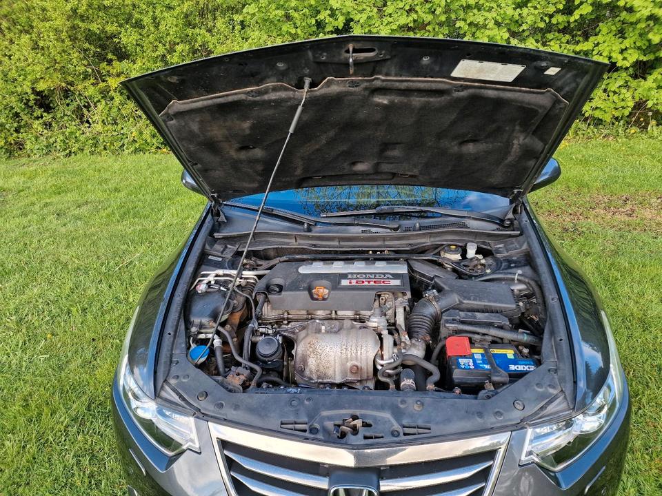 Honda Accord 2011 — photo 14
