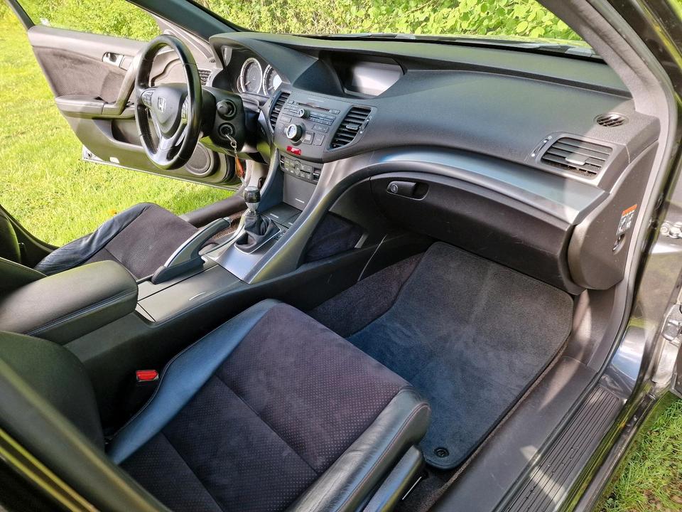 Honda Accord 2011 — photo 7