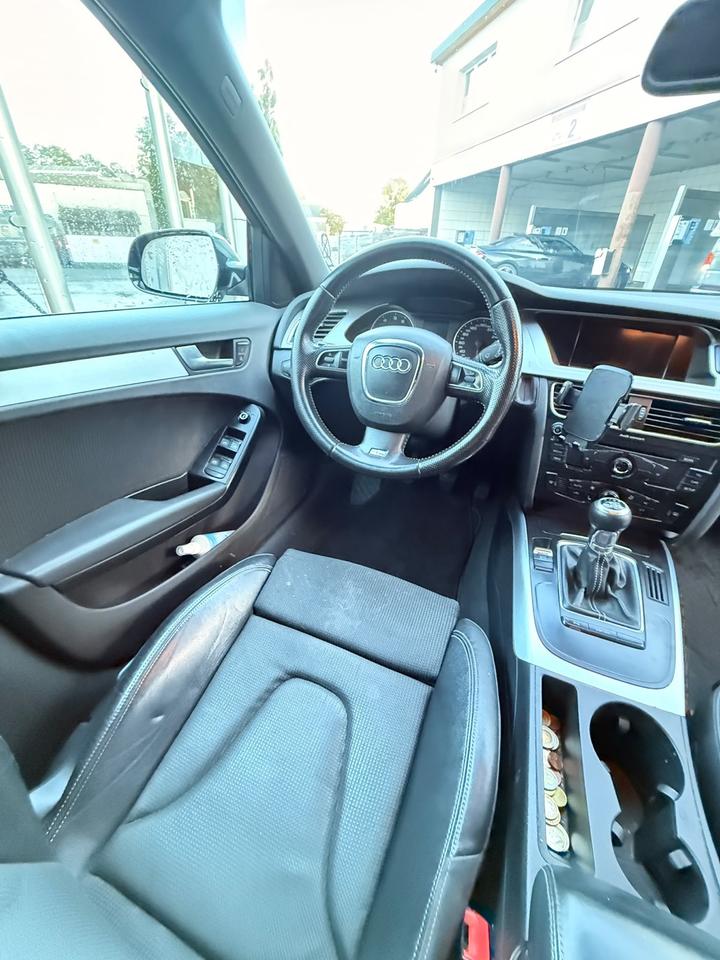 Audi A4 2009 — photo 6