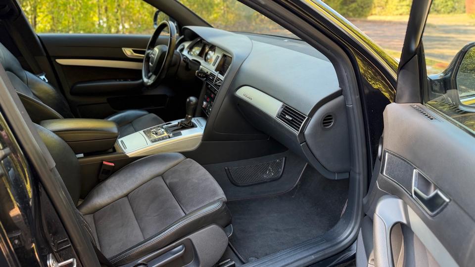 Audi A6 2011 — photo 15