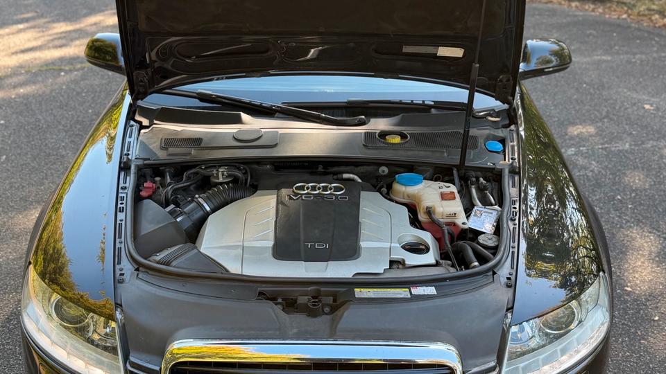 Audi A6 2011 — photo 8