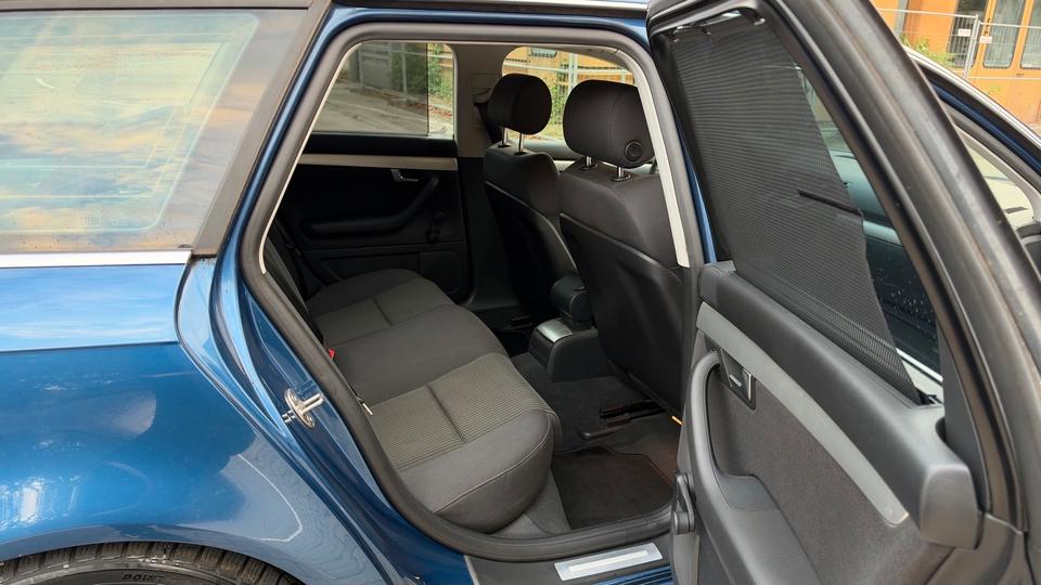 Audi A4 2005 — photo 10