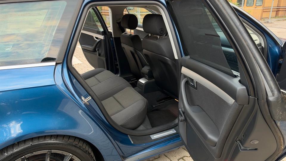Audi A4 2005 — photo 9