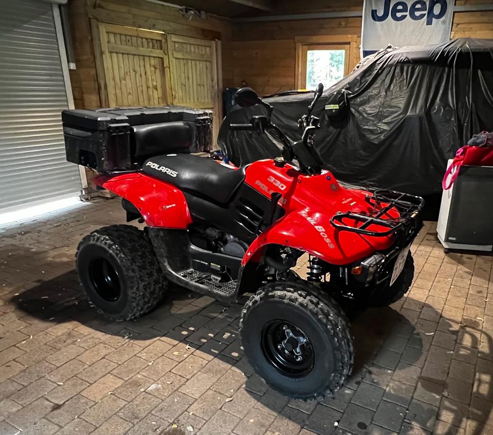  Quad ATV Polaris TrailBoss 330 - 600KG AHK 2010 — салон